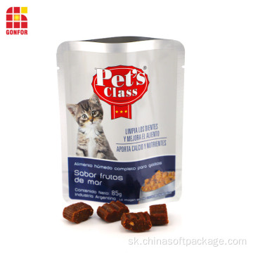 Mačka ošetrujte hliníkovú tašku na balenie s potravinami